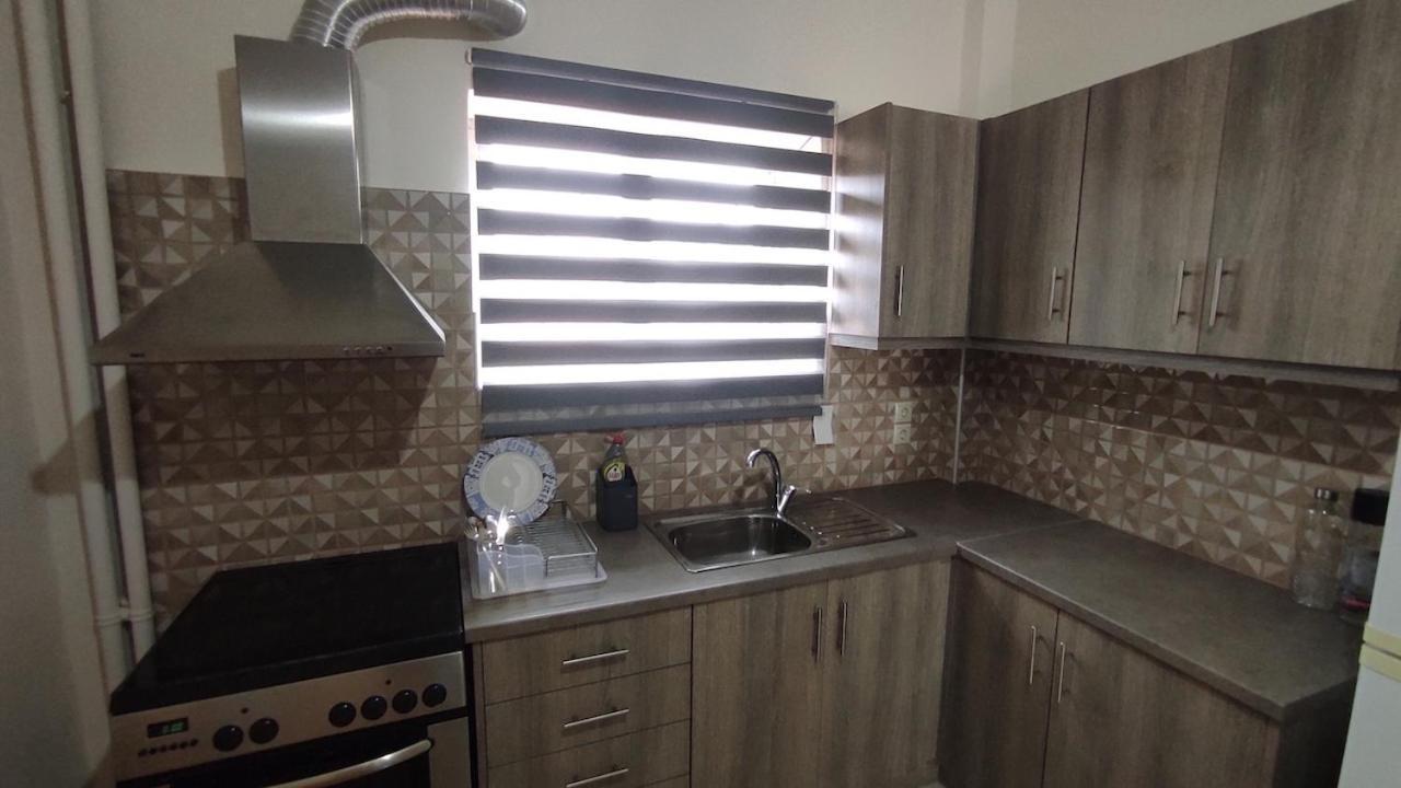 Cosy Apartment In Relaxed Neighbourhood Amarynthos Esterno foto